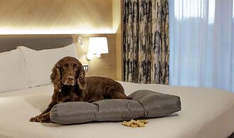 Hilton Cobham