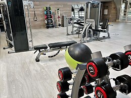 Hilton Cobham