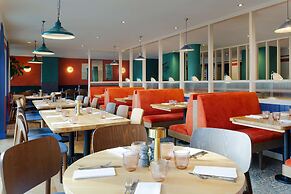 Hilton Cobham