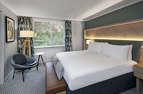 Hilton Cobham