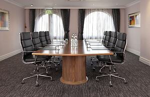 Hilton Cobham