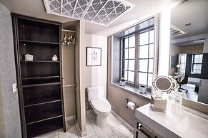 Seven Gables, St. Louis West, a Tribute Portfolio Hotel