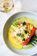 Delta Hotels by Marriott Calgary South