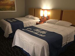 Days Inn & Suites by Wyndham Cincinnati North