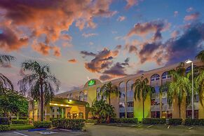 La Quinta Inn & Suites by Wyndham Miami Lakes