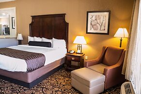 Mockingbird Inn & Suites