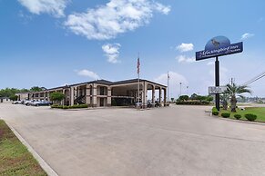 Mockingbird Inn & Suites