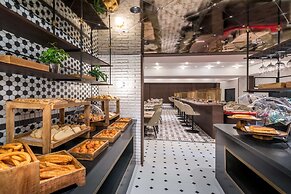 Canopy by Hilton Madrid Castellana