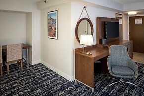 Hampton Inn Long Island / Commack
