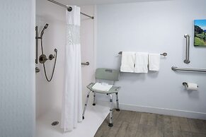 Hampton Inn Long Island / Commack