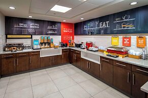 Hampton Inn Long Island / Commack