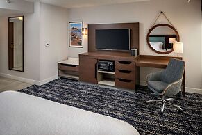 Hampton Inn Long Island / Commack