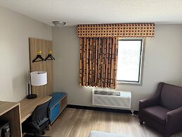 Days Inn by Wyndham Muncie -Ball State University