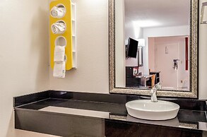 Motel 6 Saraland, AL