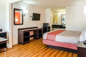 Motel 6 Saraland, AL