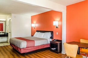 Motel 6 Saraland, AL