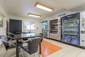 Motel 6 San Jose, CA - Convention Center