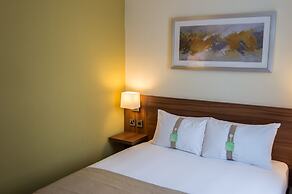 Holiday Inn Leeds Garforth by IHG