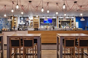 Holiday Inn Leeds Garforth by IHG