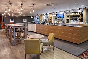 Holiday Inn Leeds Garforth by IHG