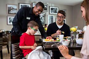 Holiday Inn Leeds Garforth by IHG