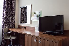 Holiday Inn Leeds Garforth by IHG