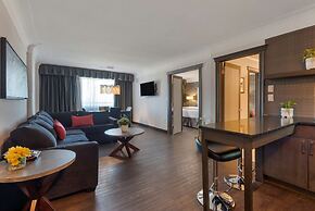 Best Western Plus Village Park Inn