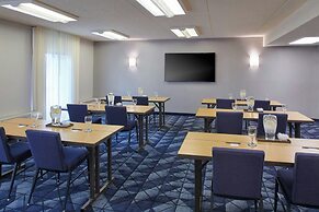 Courtyard by Marriott Detroit Metropolitan Airport Romulus