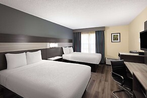 Travelodge by Wyndham Perry National Fairgrounds Area I-75