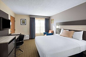 Travelodge by Wyndham Perry National Fairgrounds Area I-75