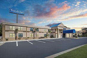 Travelodge by Wyndham Perry National Fairgrounds Area I-75