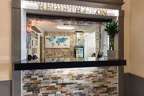 Travelodge by Wyndham Perry National Fairgrounds Area I-75