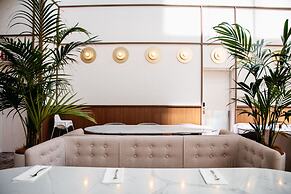 Amora Hotel Brisbane