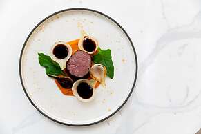 Amora Hotel Brisbane