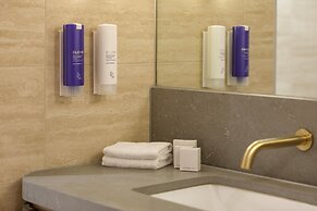 Amora Hotel Brisbane