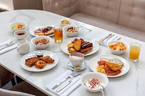 Amora Hotel Brisbane