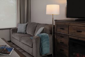 Harbor Shores on Lake Geneva