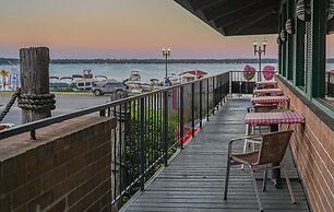 Harbor Shores on Lake Geneva