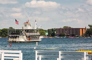Harbor Shores on Lake Geneva