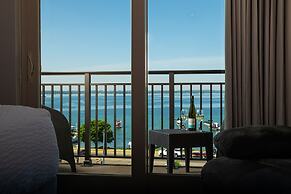 Harbor Shores on Lake Geneva