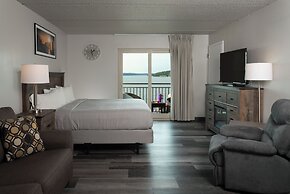 Harbor Shores on Lake Geneva