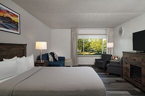 Harbor Shores on Lake Geneva