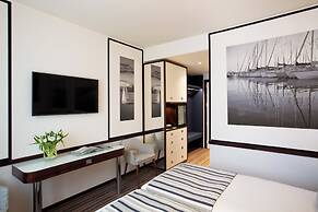 Starhotels President