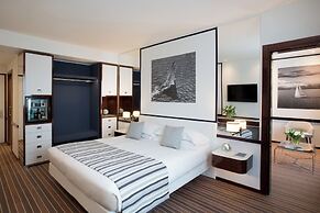 Starhotels President