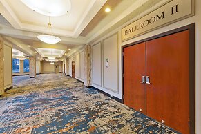 Crowne Plaza Columbus North- Worthington by IHG