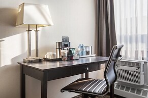 Radisson Hotel & Conference Centre West Edmonton