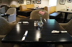 Radisson Hotel & Conference Centre West Edmonton