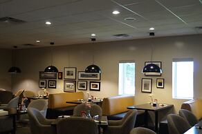 Radisson Hotel & Conference Centre West Edmonton