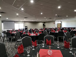 Radisson Hotel & Conference Centre West Edmonton