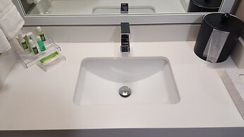 Radisson Hotel & Conference Centre West Edmonton